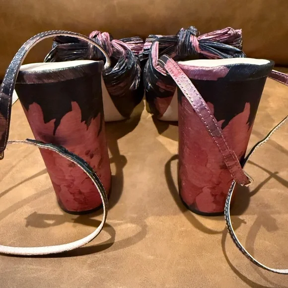 Loeffler Randall ✿ Natalia Pleated Knot Platform Heel Sandal ✿ Metal Floral 9.5